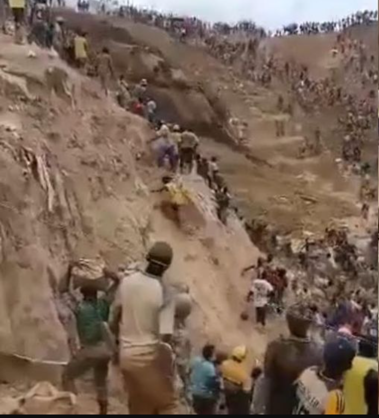 আফ্রিকায় খনি ধসে নিহত শতাধিক