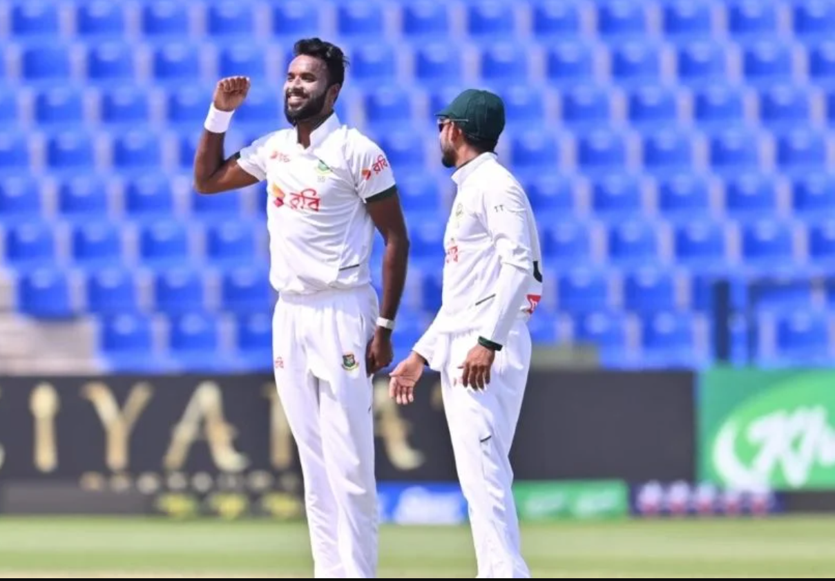 ২১ রানে ৬ উইকেট আফগানিস্তানের, বড় লিড পেল বাংলাদেশ