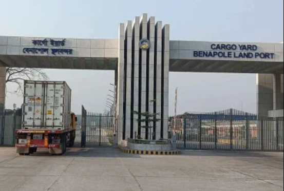 বেনাপোল স্থলবন্দরে ৮ দিন আমদানি-রপ্তানি বন্ধ