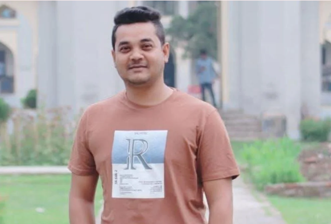 বাড়িতে ডেকে নিয়ে যুবককে কুপিয়ে হত্যা