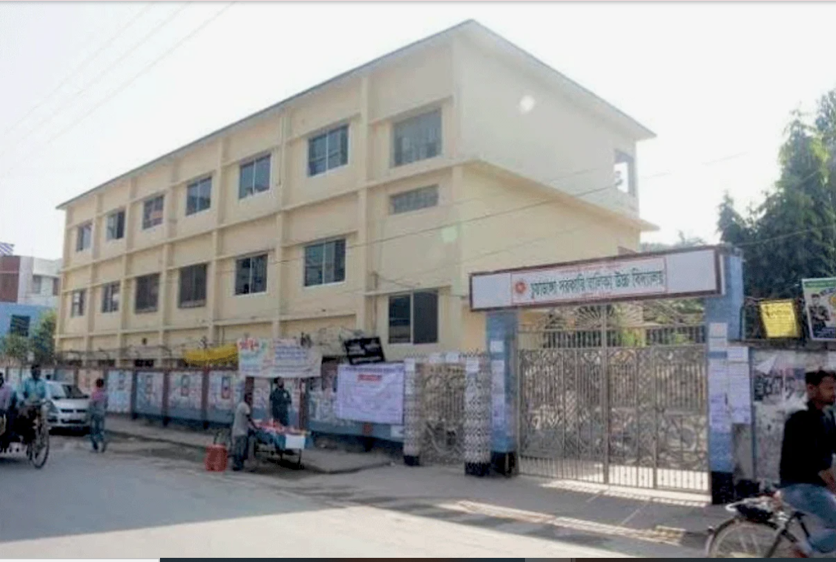 চুয়াডাঙ্গা সরকারি বালিকা বিদ্যালয়ে প্রশ্নপত্র ফাঁস, পরীক্ষা স্থগিত