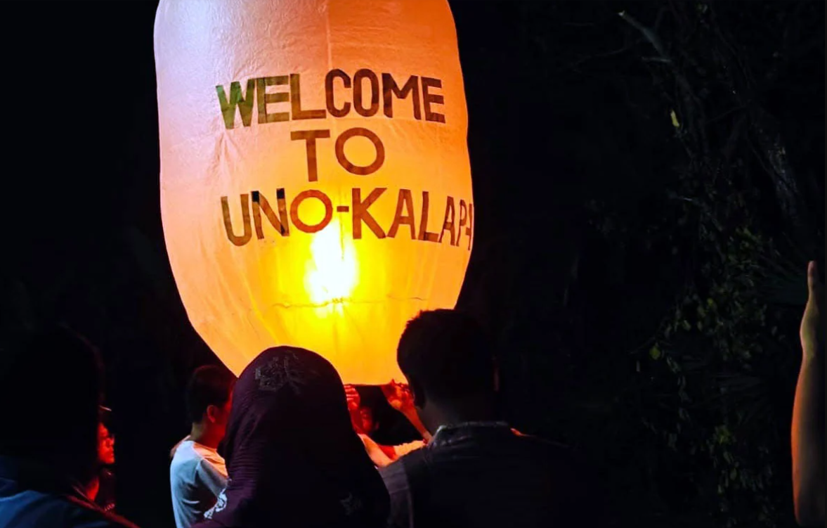 কলাপাড়ায় প্রবারণা উৎসবে নানা রঙের ফানুস